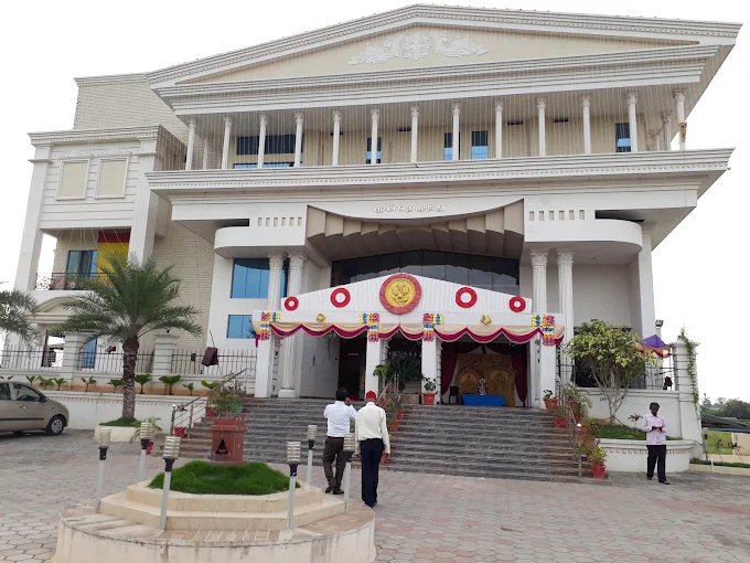 ARS Moondrezuthu Mahāl A/c